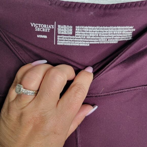 Victoria's Secret Magenta Active Leggings - Picture 3 of 4